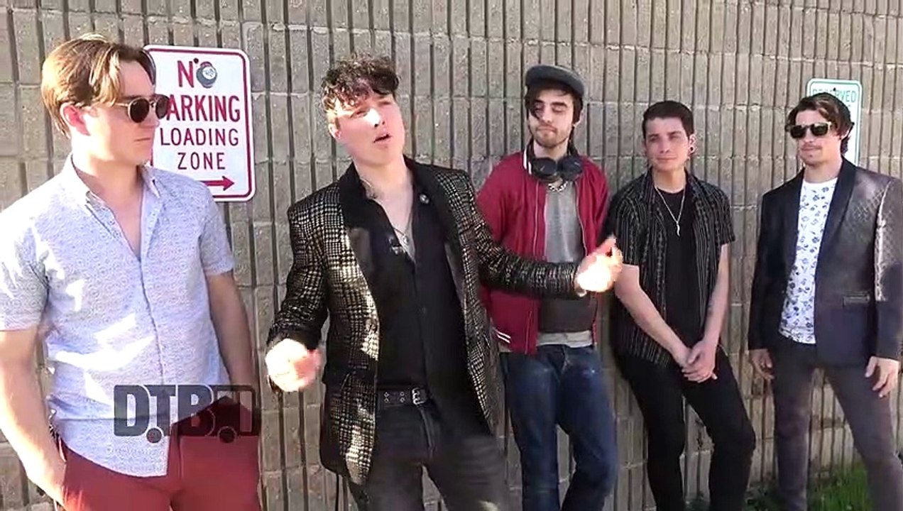 Animal Sun - CRAZY TOUR STORIES Ep. 962