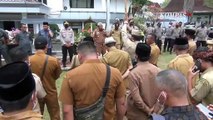 Demo Ratusan Kades Kabupaten Lumajang Tolak Ketua DPRD Mundur