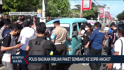 Polisi Bagikan Ribuan Paket Sembako Ke Sopir Angkot