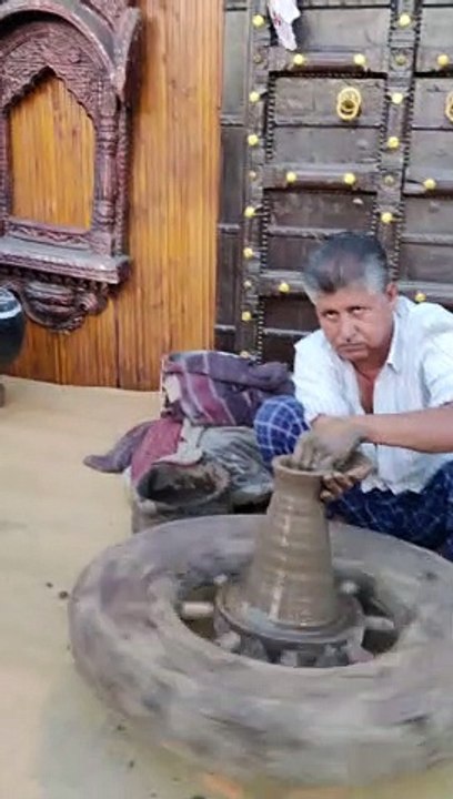 Relaxing Pottery - throwing and turning a pottery bowl #fun #pottery #relaxing #ceramic #diy