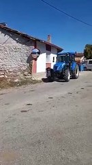 Kazaların eksik olmadığı viraja Özel İdare'nin yıllardır yapamadığı aynayı vatandaş yaptırdı