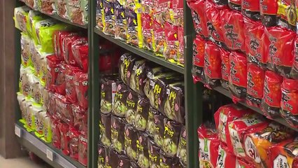 김치에 라면·과자까지...먹거리 물가 '비상' / YTN
