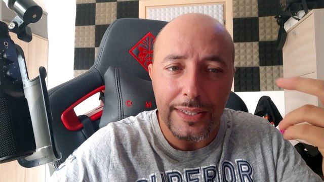 Uomini e Donne, uno dei tronisti sarebbe già finito nel mirino della produzione