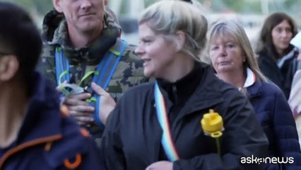 Londra, migliaia in coda per Elisabetta II: oltre 10 ore di fila