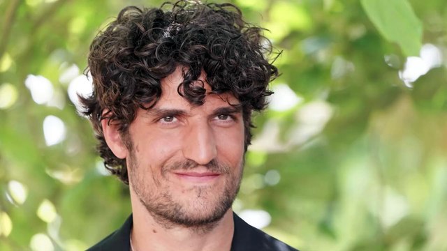 GALA VIDEO - Louis Garrel : sa mère en prison, ses troublantes confidences