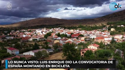 Lo nunca visto Luis Enrique dio la convocatoria de España montando en bicicleta