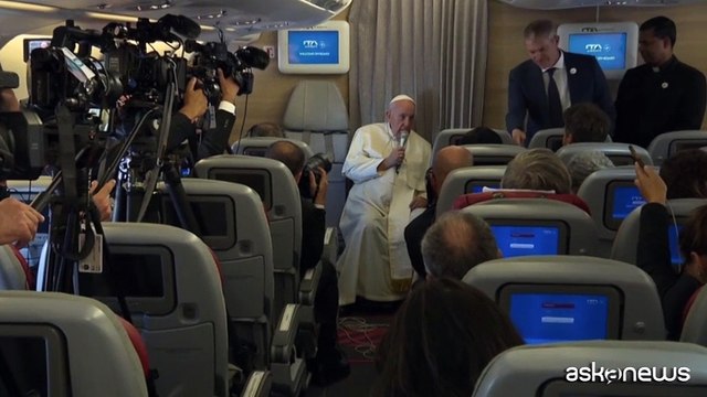 Papa: armi all'Ucraina? Decisione politica, può essere immorale