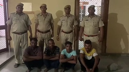 खाकी पहनकर बदमाशों ने की लूटपाट तो साख बचाने के लिए असली खाकी ने पहुंचाया हवालात