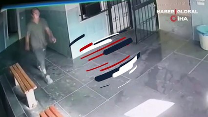 Camide "Yok artık" dedirten hırsızlık! O anlar kameraya böyle yansıdı