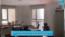 Impresionante incendio de un rascacielos en China, de la empresa Telecom