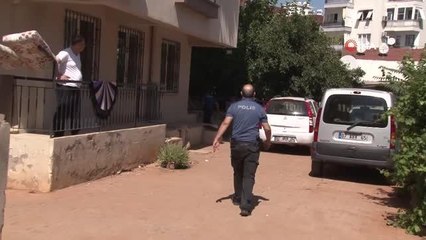 Son dakika haberi... Eşi ve çocuklarını ekmek bıçağıyla rehin aldı, gözaltına alınınca "Karakola götüre götüre evde bıçak kalmadı" dedi