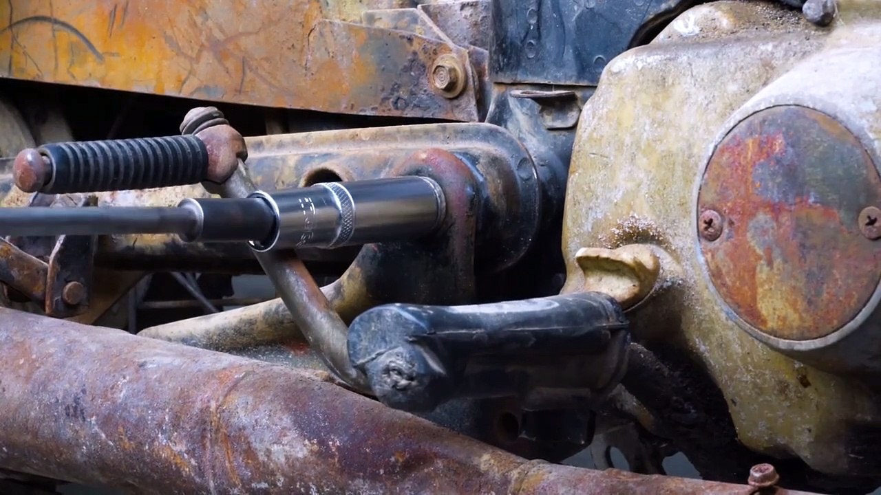 40 YEARS OLD RUINED MOTORCYCLE FULL RESTORATION