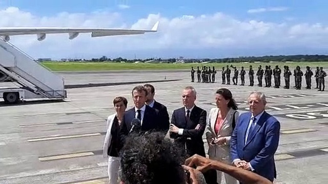 macron-eau