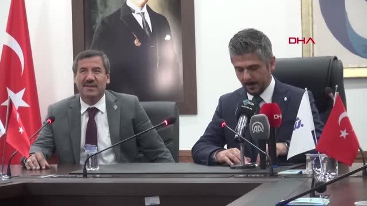 ISUBÜ'DE DEVİR TESLİM TÖRENİ