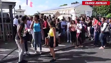 Lycéens Fort-de-France blocage