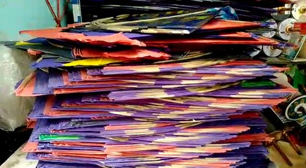 আকাশের মুখ ভার হলেও বিশ্বকর্মা পুজোয় ঘুড়ির চাহিদা তুঙ্গে | Oneindia Bengali