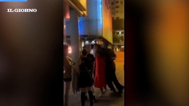 Balotelli ci ricasca: ubriaco fuori da un locale a Losanna