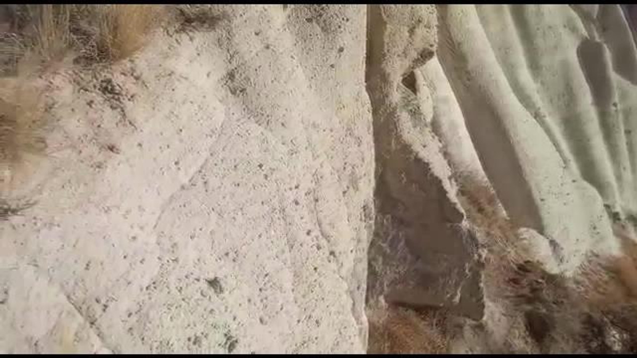 Çevreci Tokmak'tan Peribacalarındaki Yıkımla İlgili "Kaçak Tuvalet Yıkımı" Diyen Bakan Kurum'a: "32 Tonluk Bir Aletle İki Metrekare Tuvaleti Yıktılar...