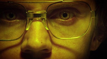 Tải video: 'DAHMER - Monstruo: La historia de Jeffrey Dahmer', tráiler subtitulado en español de la serie de Netflix