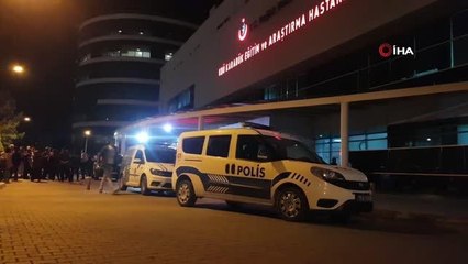 Aralarında husumet bulunan iki grup arasında bıçaklı kavga: 1'i ağır 3 yaralı