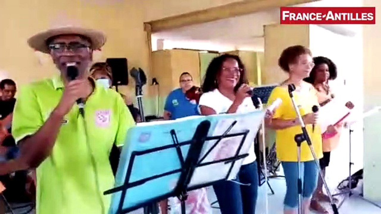 Chanté Noël au centre de loisirs de l'école de la Pointe des Nègres