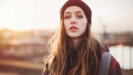 6 Probleme, die jede Frau zum Herbstanfang nur zu gut kennt