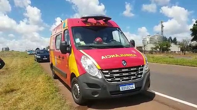 Condutor perde o controle da direção e veículo capota na BR-467