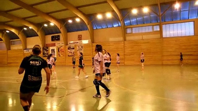 Séniors féminines contre Falck en amical