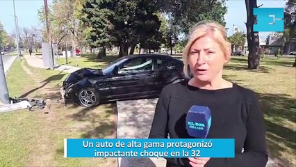 Un auto de alta gama protagonizó impactante choque en la 32