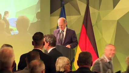 Alemania debe tener el ejército mejor equipado de Europa, afirma jefe de gobierno
