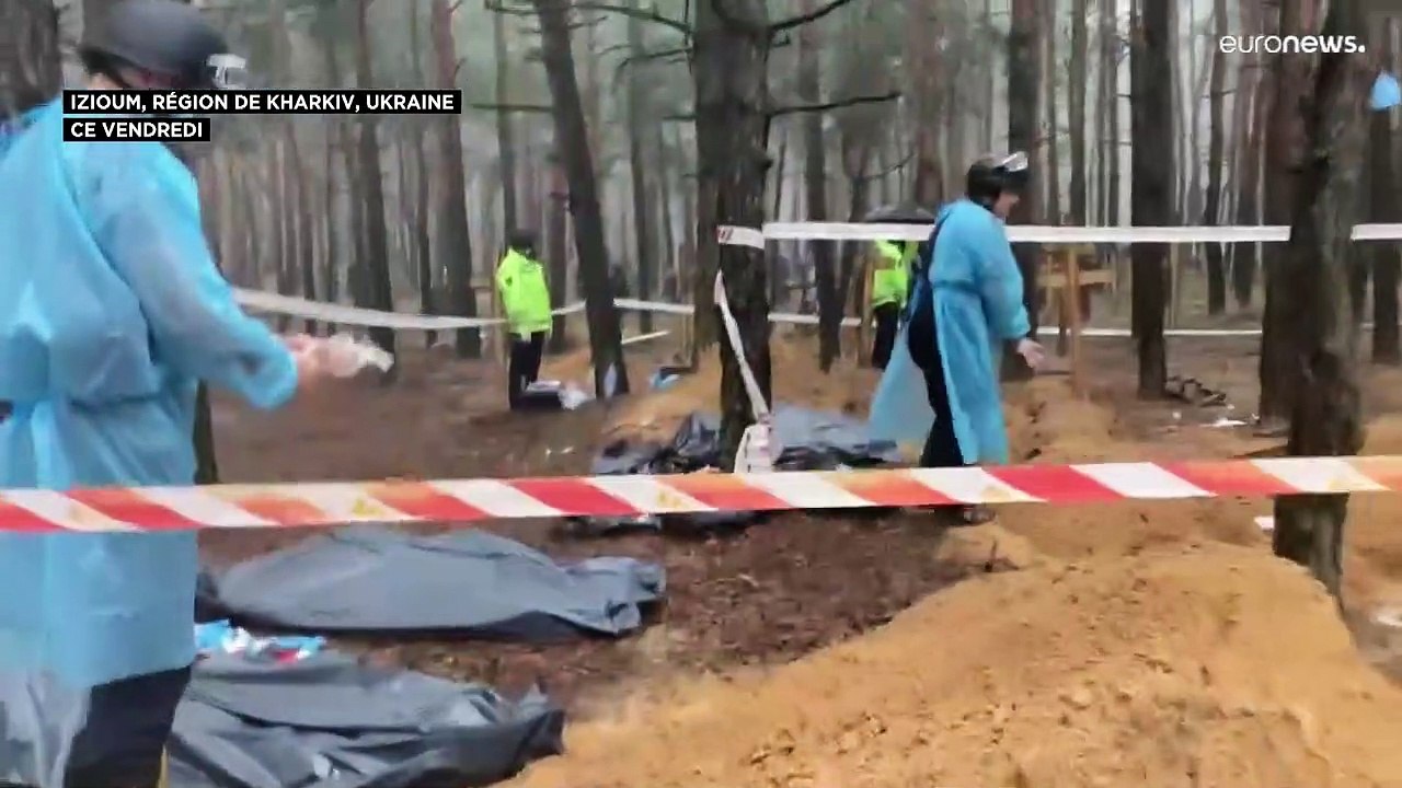 Ukraine : des centaines de tombes sommaires à Izioum, Zelensky dénonce une Russie de "tortionnaires"
