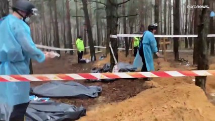 Ucrania denuncia el hallazgo de más de 400 tumbas y centros de tortura en Izium