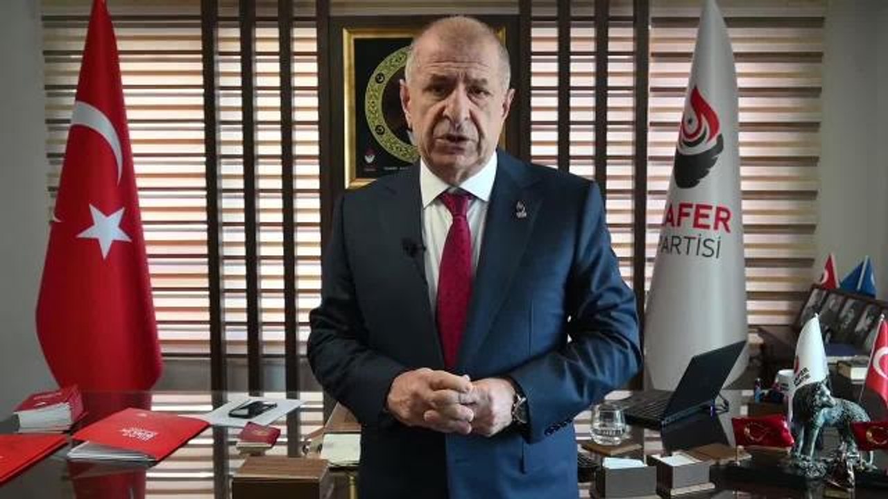 Ümit Özdağ'dan Bakan Soylu'ya: "Yeni Bir Parti Kurmak İçin Çalışma Sürdürüyorsun. Bir Emniyet Genel Müdür Yardımcısı'nı, ABD Büyükelçiliği'yle İkili...