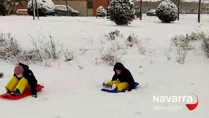 Trineos y más nieve en Cintruénigo