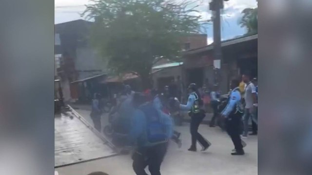 Motociclistas agreden a guardas en Turbo, Antioquia