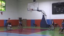 Şanlıurfalı engelli Ömer'in hayatı geçen yıl tanıştığı basketbolla değişti