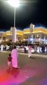 تجمهر حول التيك توكر سارة مهند في مدينة الطائف السعودية .. فيديو