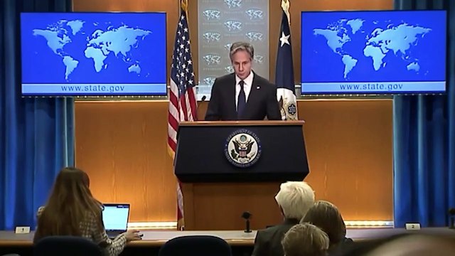 EEUU califica de crimen de guerra la fosa común hallada con 440 cuerpos en Izium