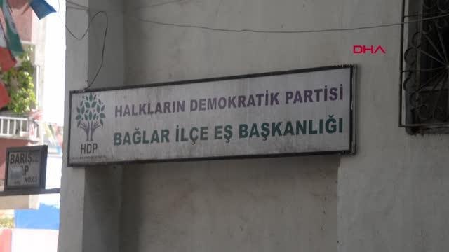DİYARBAKIR'DAN YÜRÜYÜŞ İÇİN ŞIRNAK'A GİTMEK İSTEYENLERE İZİN VERİLMEDİ