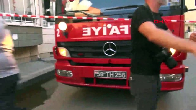 Muhabire polisten yumruk ve tekmeli saldırı