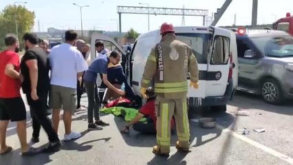 Son dakika haberi: Tır hafif ticari araca çarptı... Kazada yaralanan arkadaşını görünce sinir krizi geçirdi