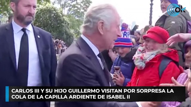Carlos III y su hijo Guillermo visitan por sorpresa la cola de la capilla ardiente de Isabel II