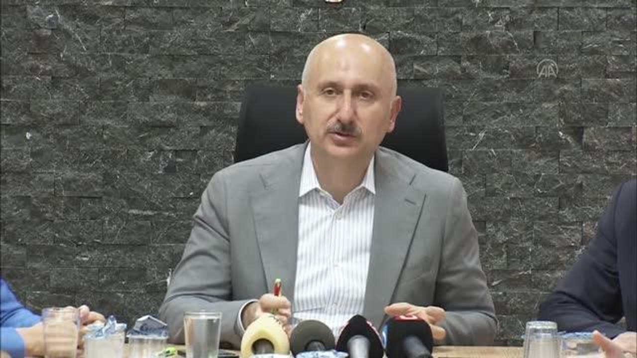 Son dakika haberleri... Karaismailoğlu: "Gelişmiş bütün ülkeler krizlerle boğuşurken Türkiye yatırımlarını artırarak devam ediyor"