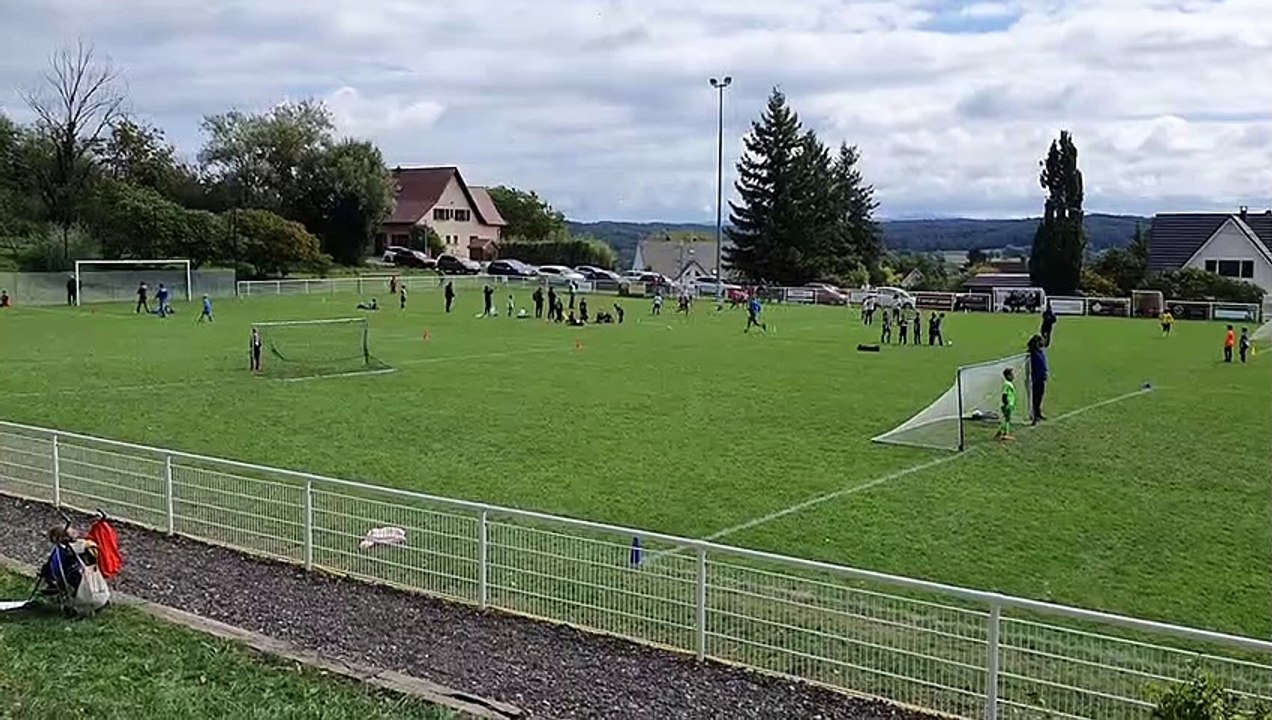 1 er tournoi EJVT U9  en image . Bravo et félicitations à toute les équipes participantes et éducateurs. Très belle ambiance , et bravo à cette jeunesse .