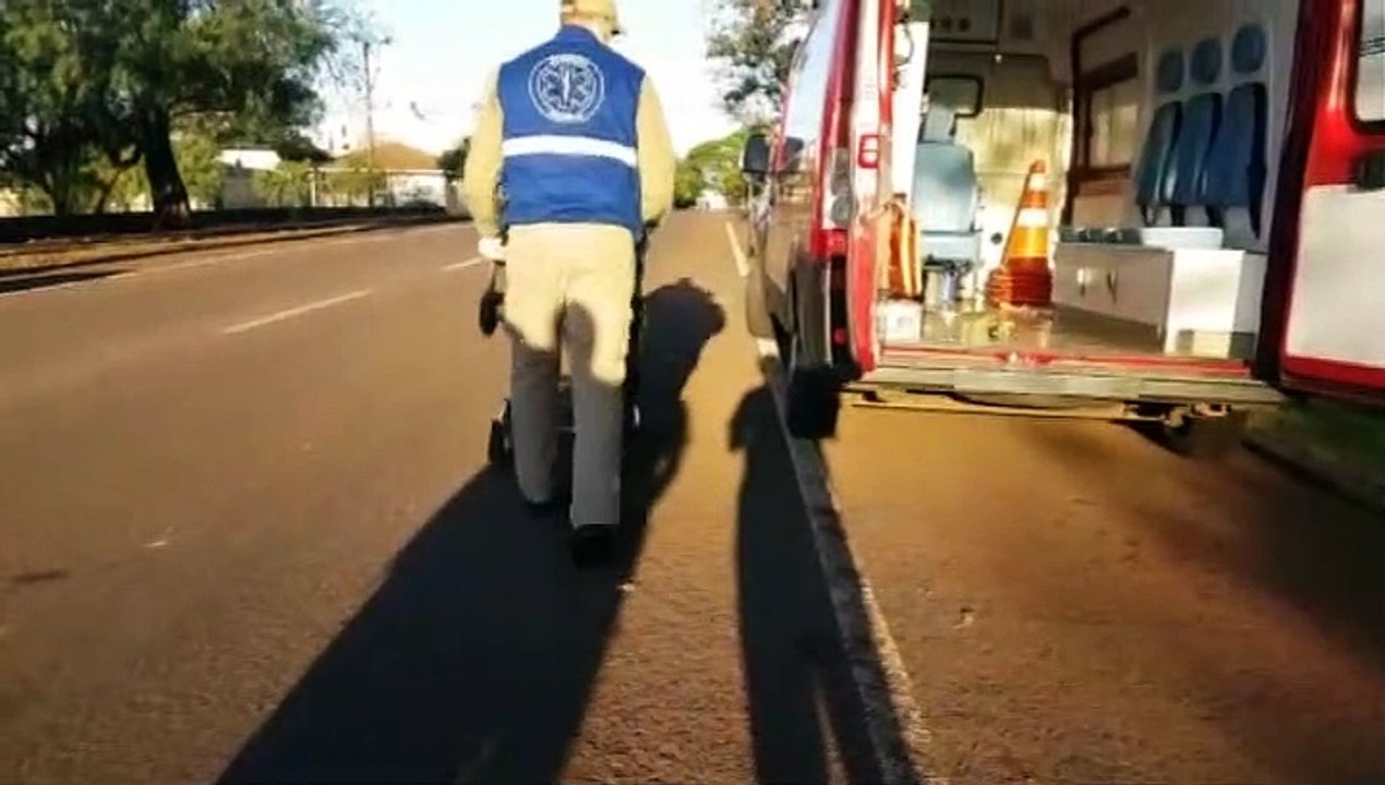 Armário cai sobre idosa que fica com ferimentos na cabeça