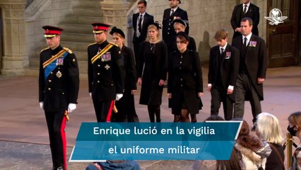 Nietos de Isabel II velan sus restos; Enrique portó uniforme militar en Vigilia de los Príncipes