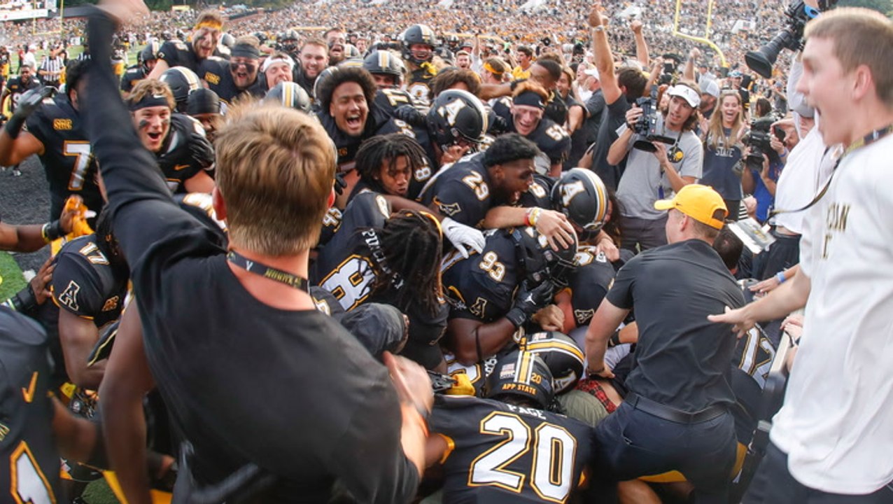 Appalachian State Shocks With Last Second Hail Mary to Beat Troy