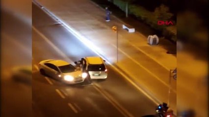 BEYLİKDÜZÜ'NDE KARDEŞİNE LAF ATANLARA DEHŞETİ YAŞATTI