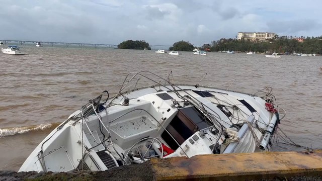 Huracán Fiona deja dos muertos y miles de desplazados a su paso por R. Dominicana