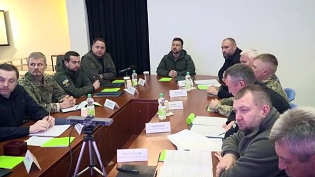 Zelenski acusa a Rusia de actuar en Izium como lo hicieron los nazis en Europa